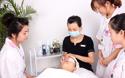 美容院管理秘籍 做到这四点，轻松稳住核心员工